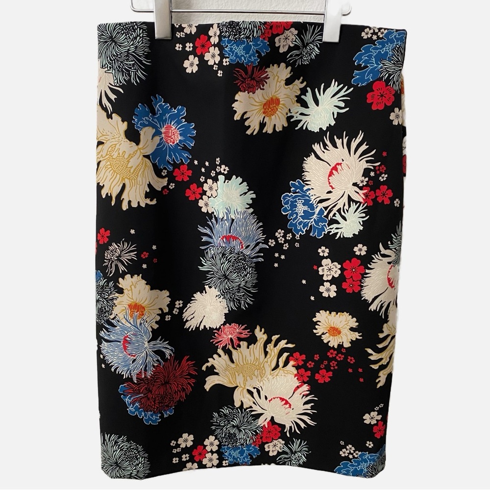 Philosophy, Bright Floral Knee Length Size L Pencil Skirt